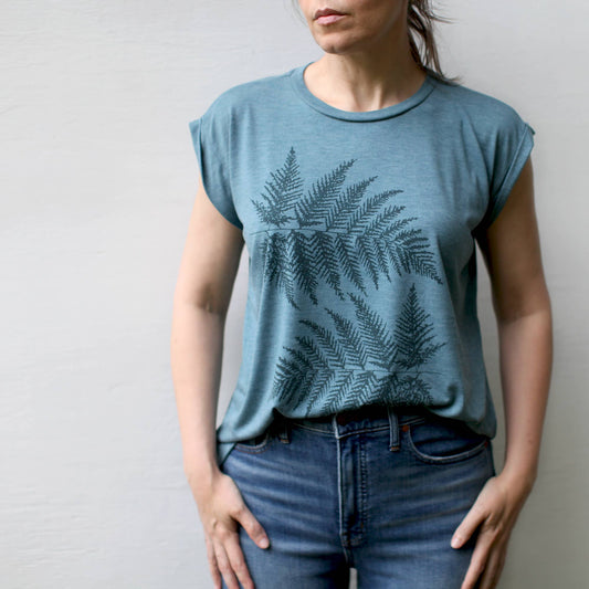 Blackbird Supply Co. - Forest Fern Leaves Women's Rolled Cuff Muscle Tee Deep Teal: S