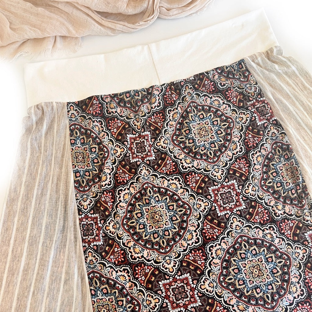 Merlot Paisley Abstract Funky Knit Skirt