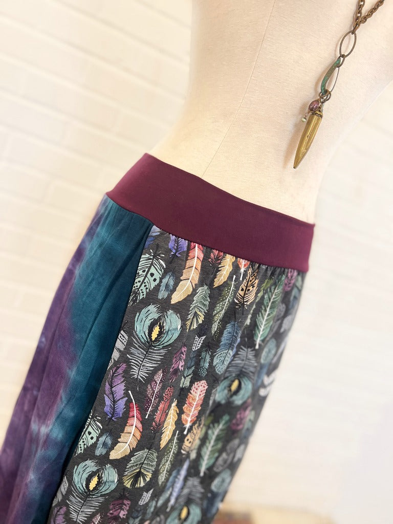 American Artist-Drawn Watercolor Feathers Funky Knit Skirt