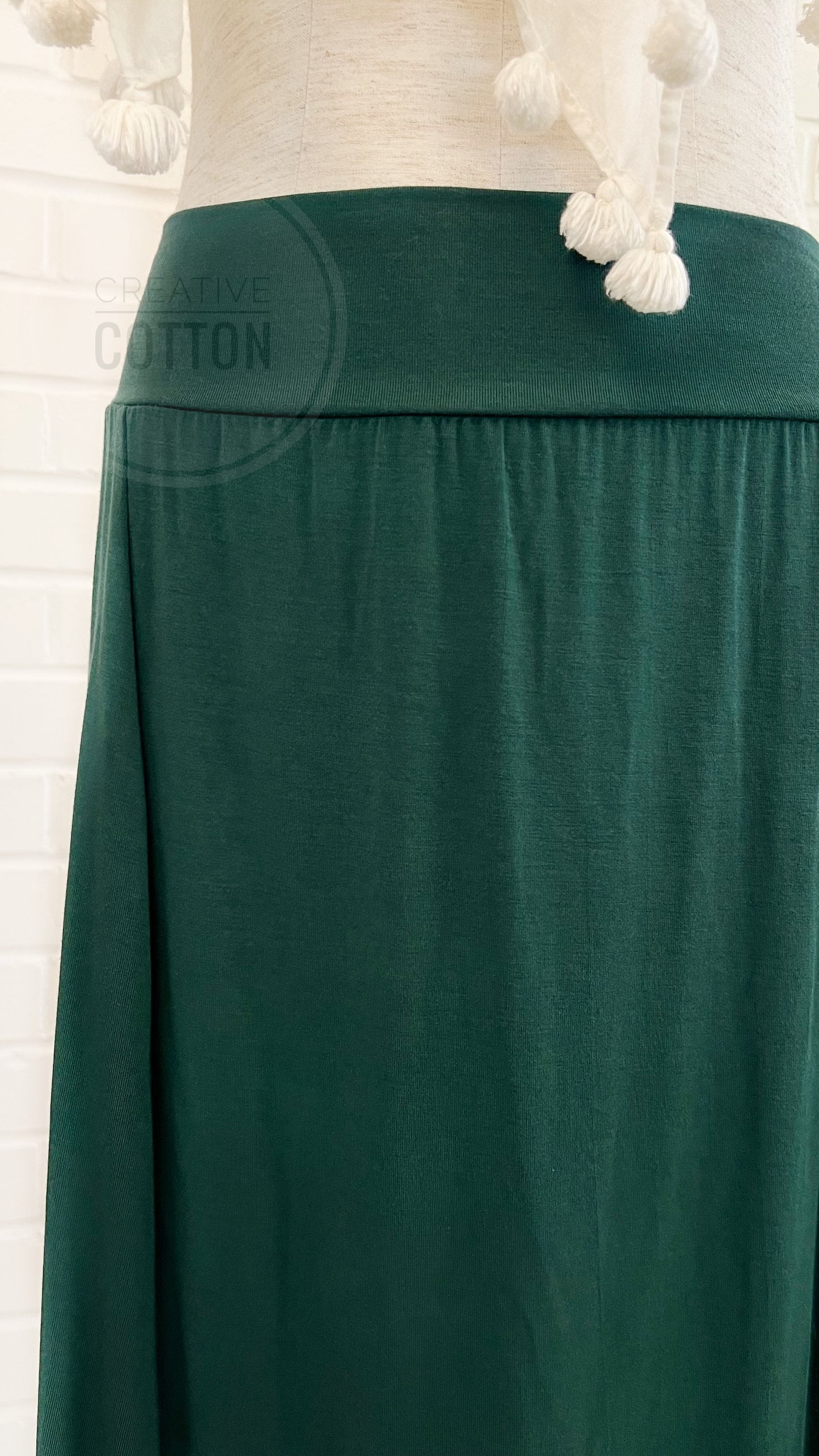 The Market Skirt in Evergreen