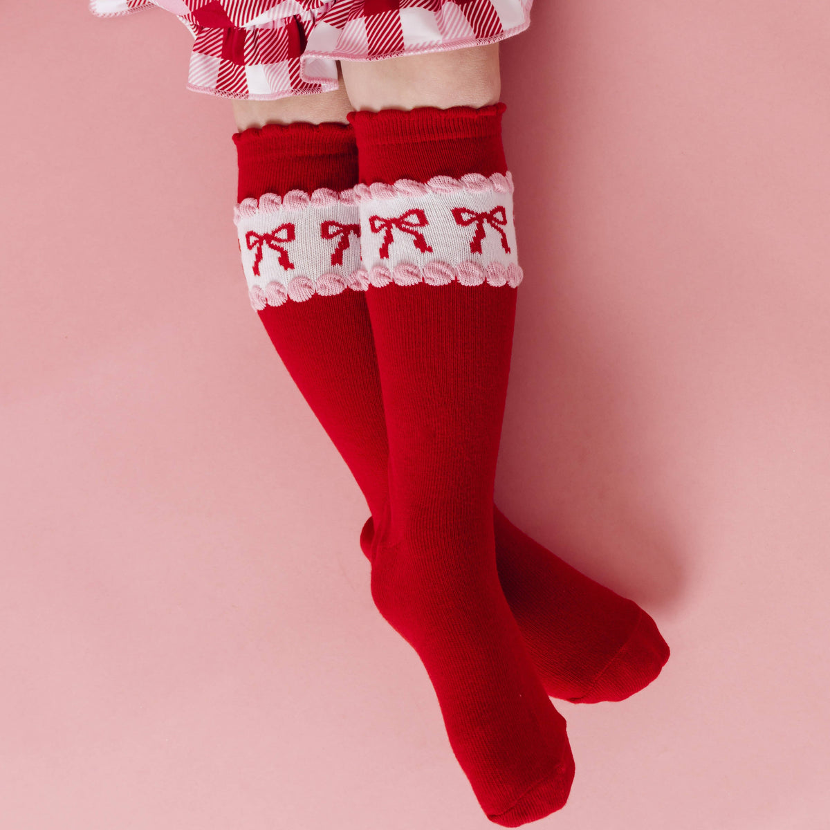 Little Stocking Co. - Red & Pink Bow Scalloped Knee High Socks: 4-6 YEARS