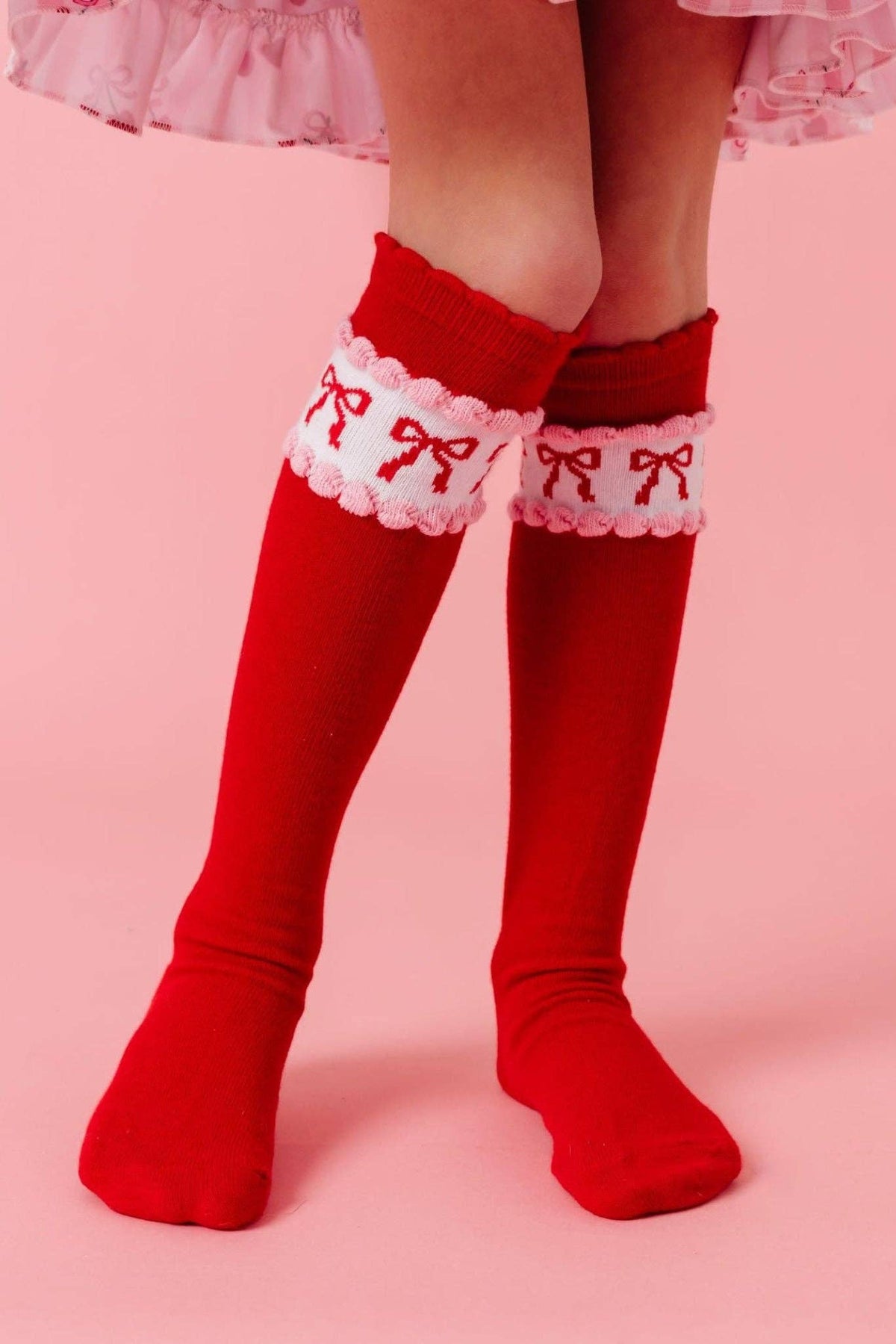Little Stocking Co. - Red & Pink Bow Scalloped Knee High Socks: 1.5-3 YEARS