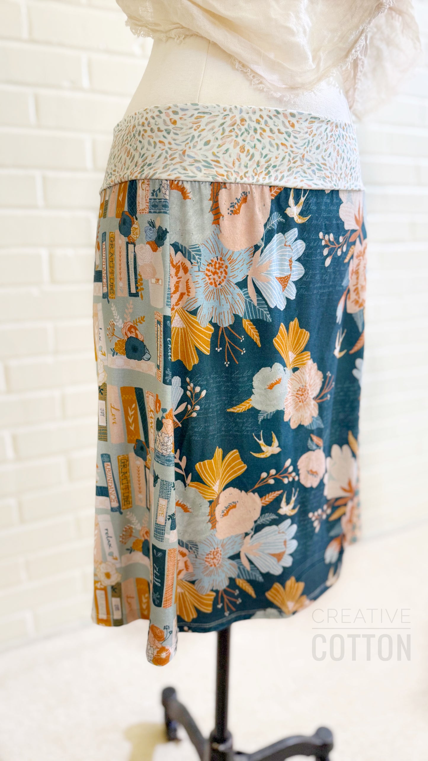 Literary Guild Funky Knit Skirt