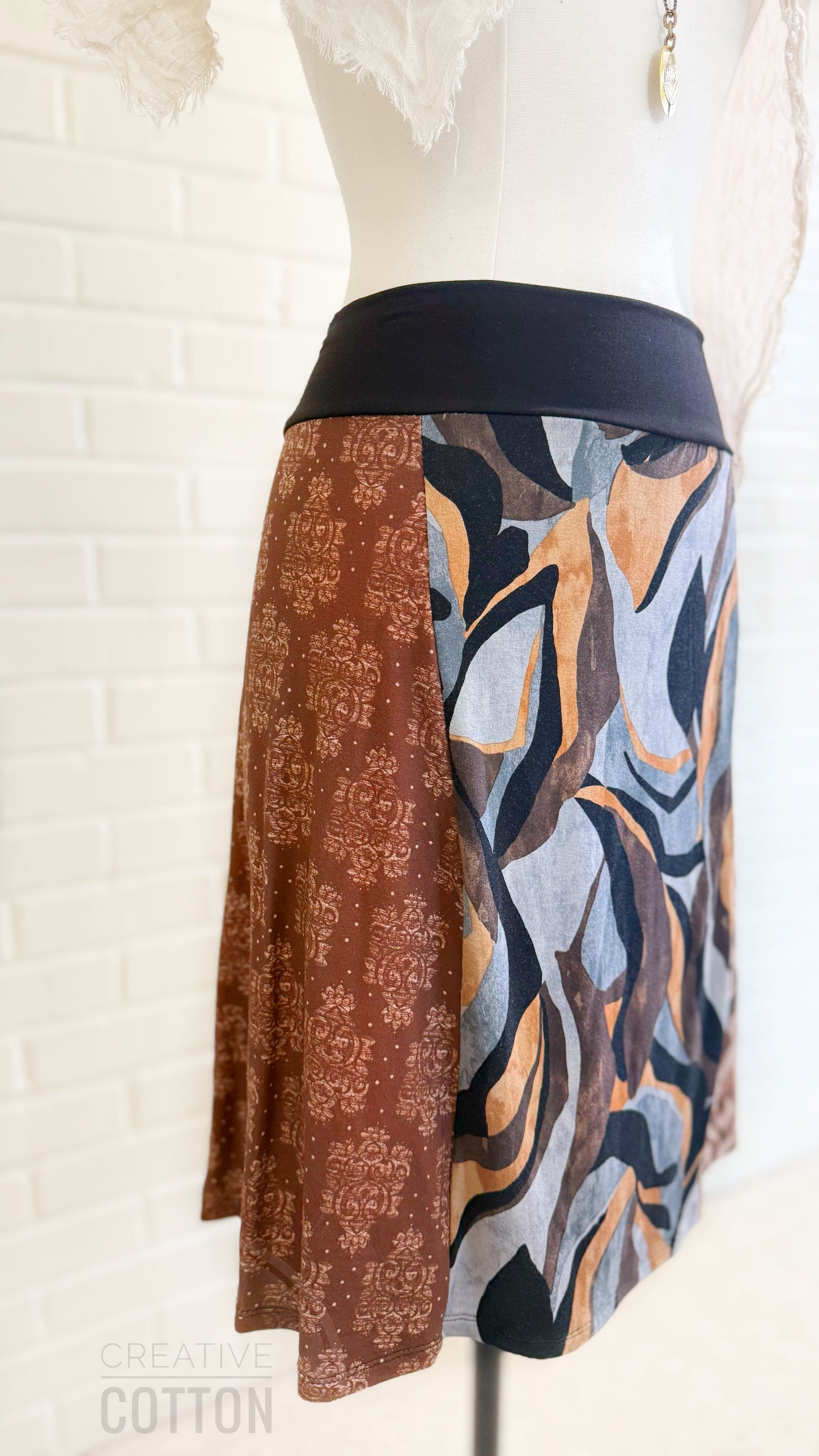 Ebony Abstract Funky Knit Skirt