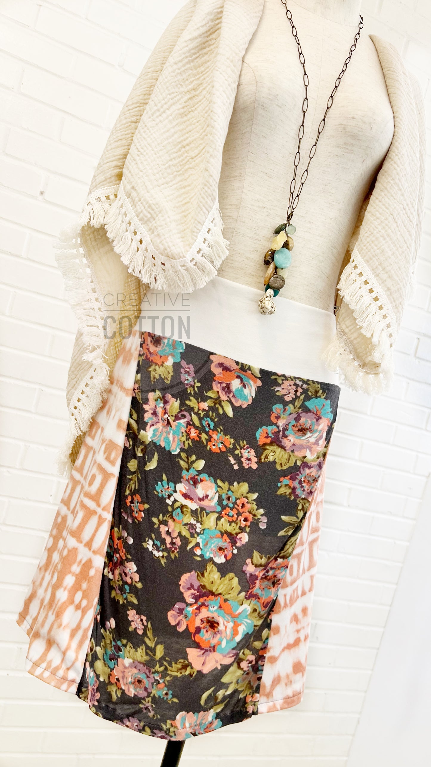 Vintage Modern Floral Funky Knit Skirt