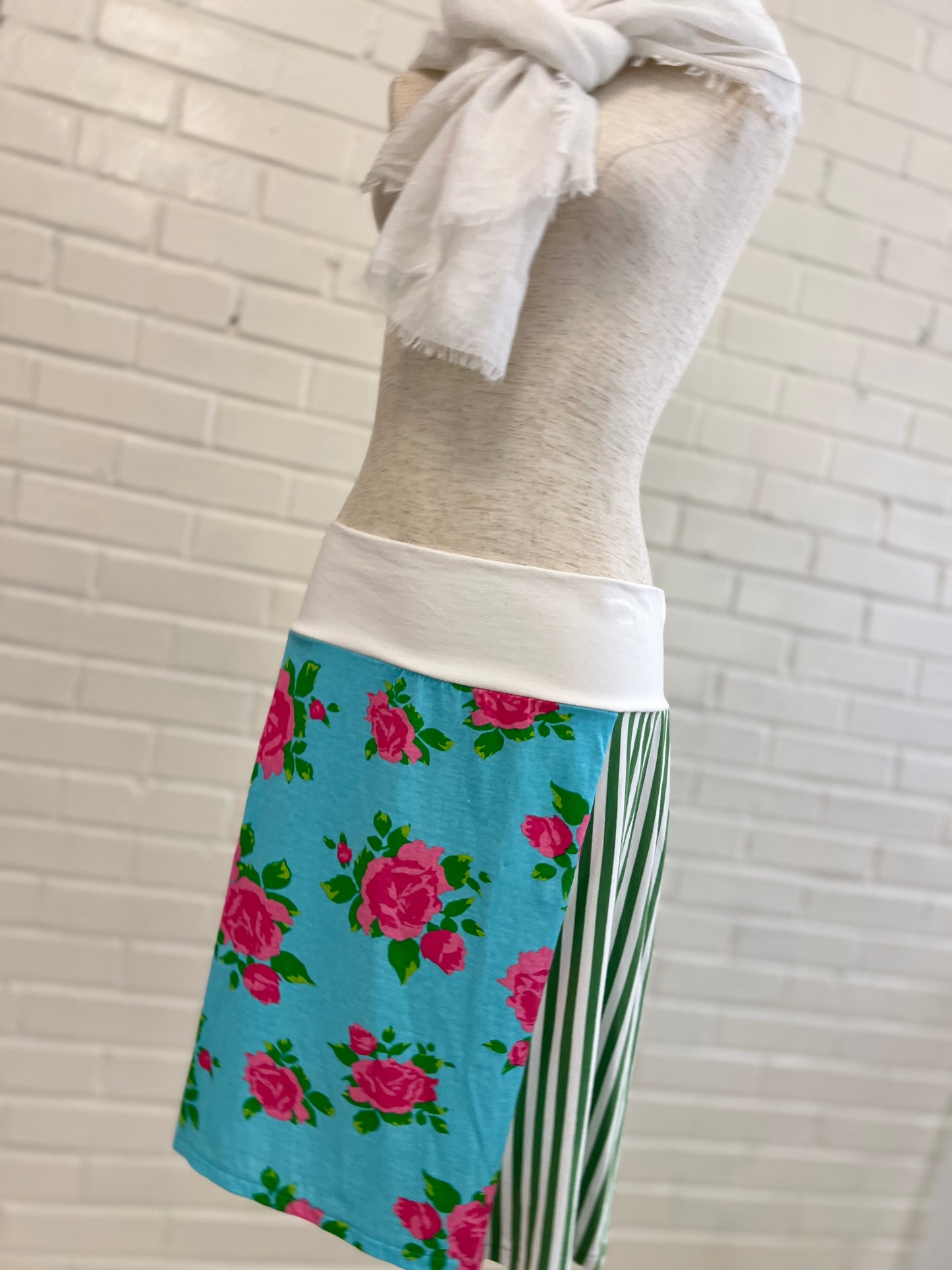 Preppy Roses Funky Knit Skirt