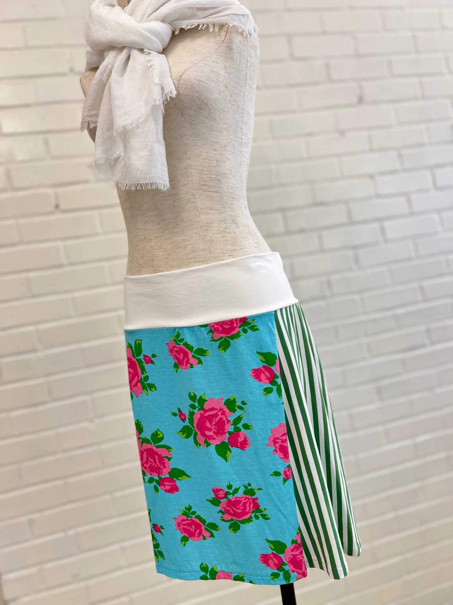 Preppy Roses Funky Knit Skirt